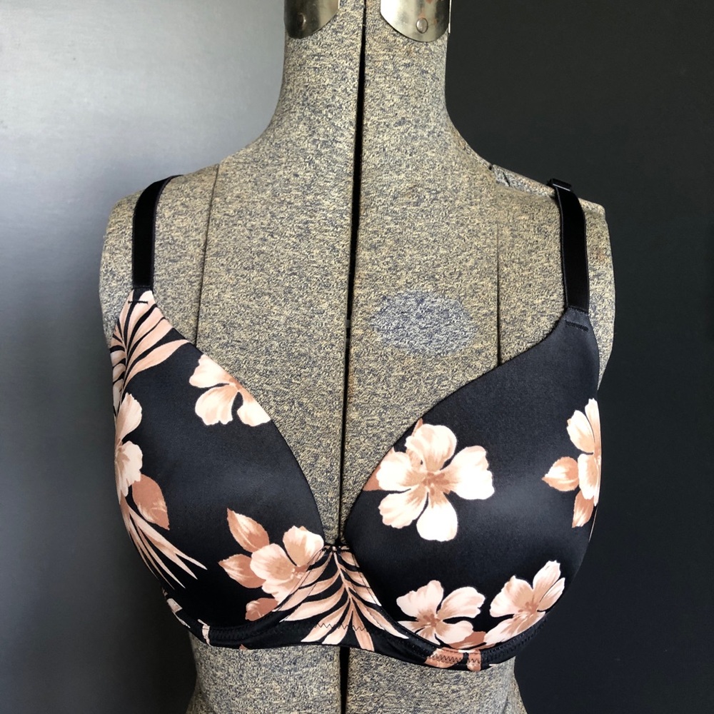 Victoria’s Secret Pink Bra